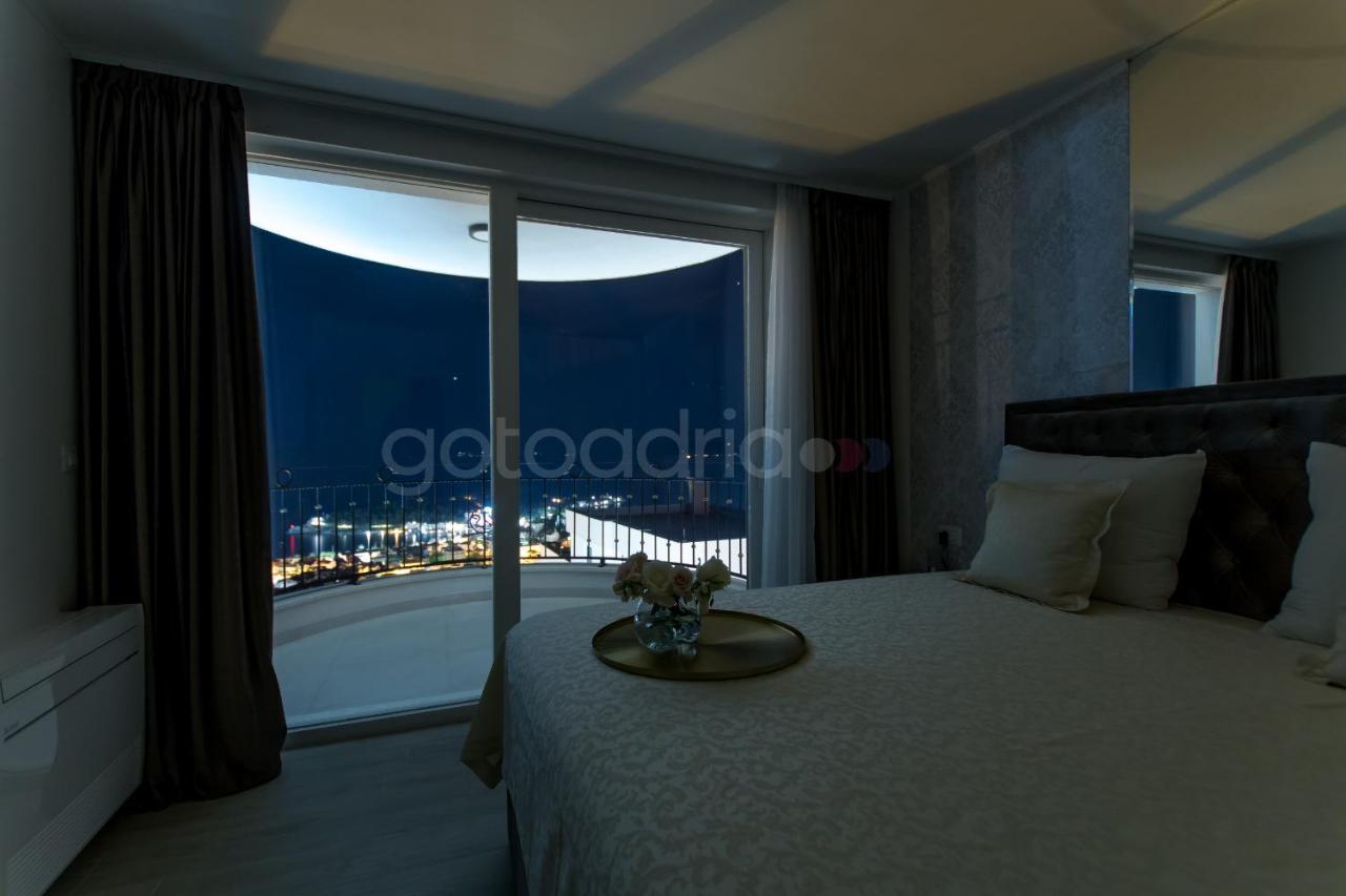 Villa Smaragd - Opal - Luxury Apt With Shared Pool And Private Hot Tub ماكارسكا المظهر الخارجي الصورة